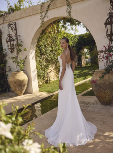 GLAMOUR-1054